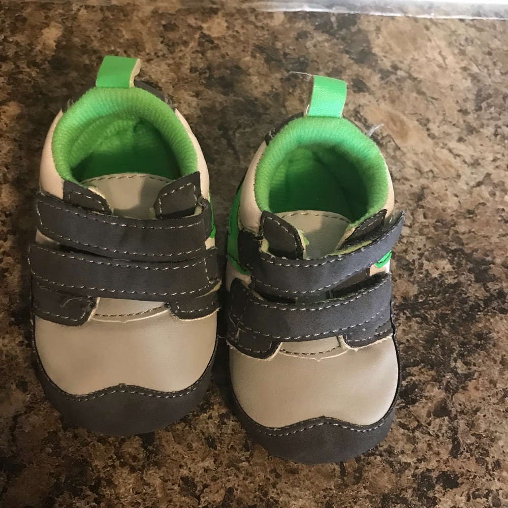 Carter Infant boys shoes 0-3months
